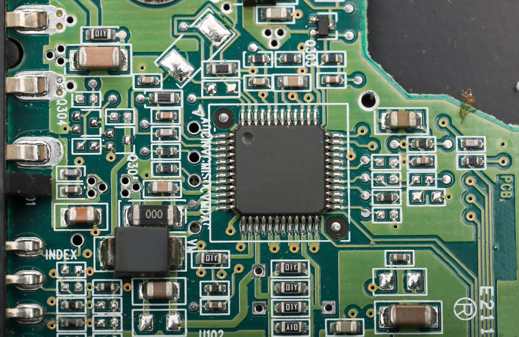 Texas Instruments ADS1256IDBR: «Скрытый чемпион» в области промышленных высокоточных измерений