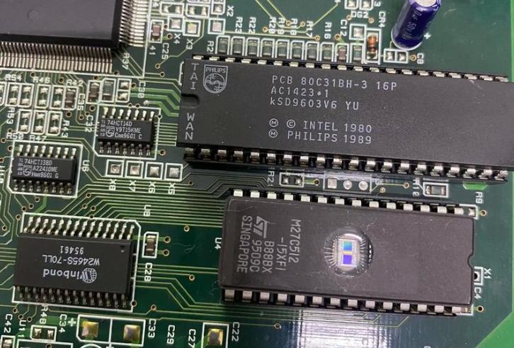 ADM3251EARWZ-REEL: Технический анализ высоконадежного изолированного RS-232 передатчика-приемника