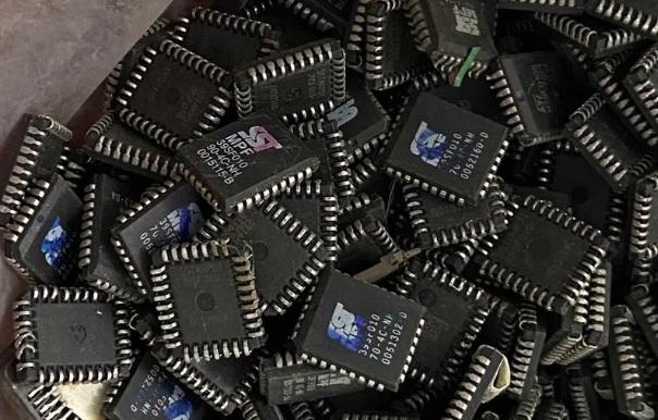 ADUM3160BRWZ-RL: Инновационное решение для изоляции USB-порта‌